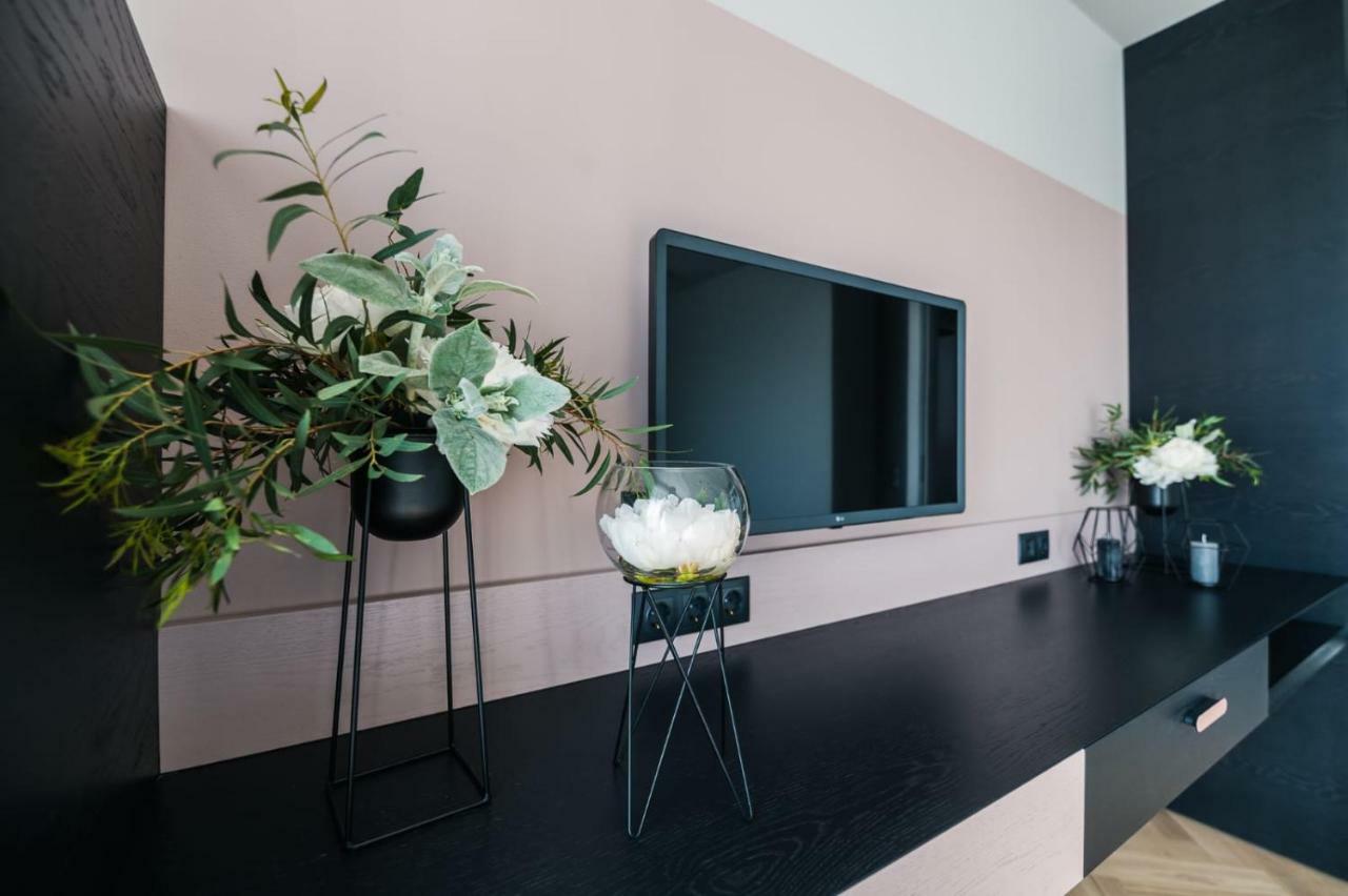 Maestro Design Hotel Liepaja Bagian luar foto
