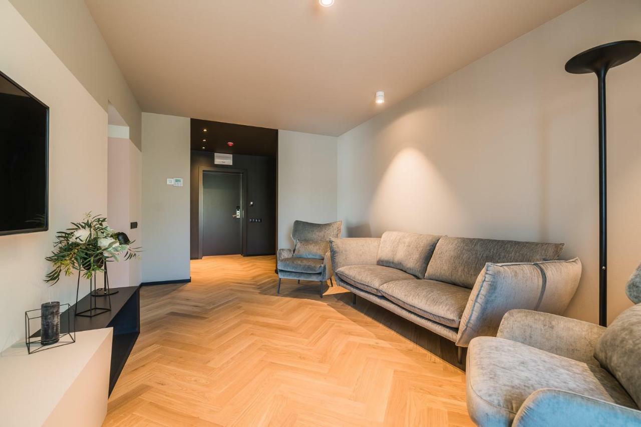 Maestro Design Hotel Liepaja Bagian luar foto