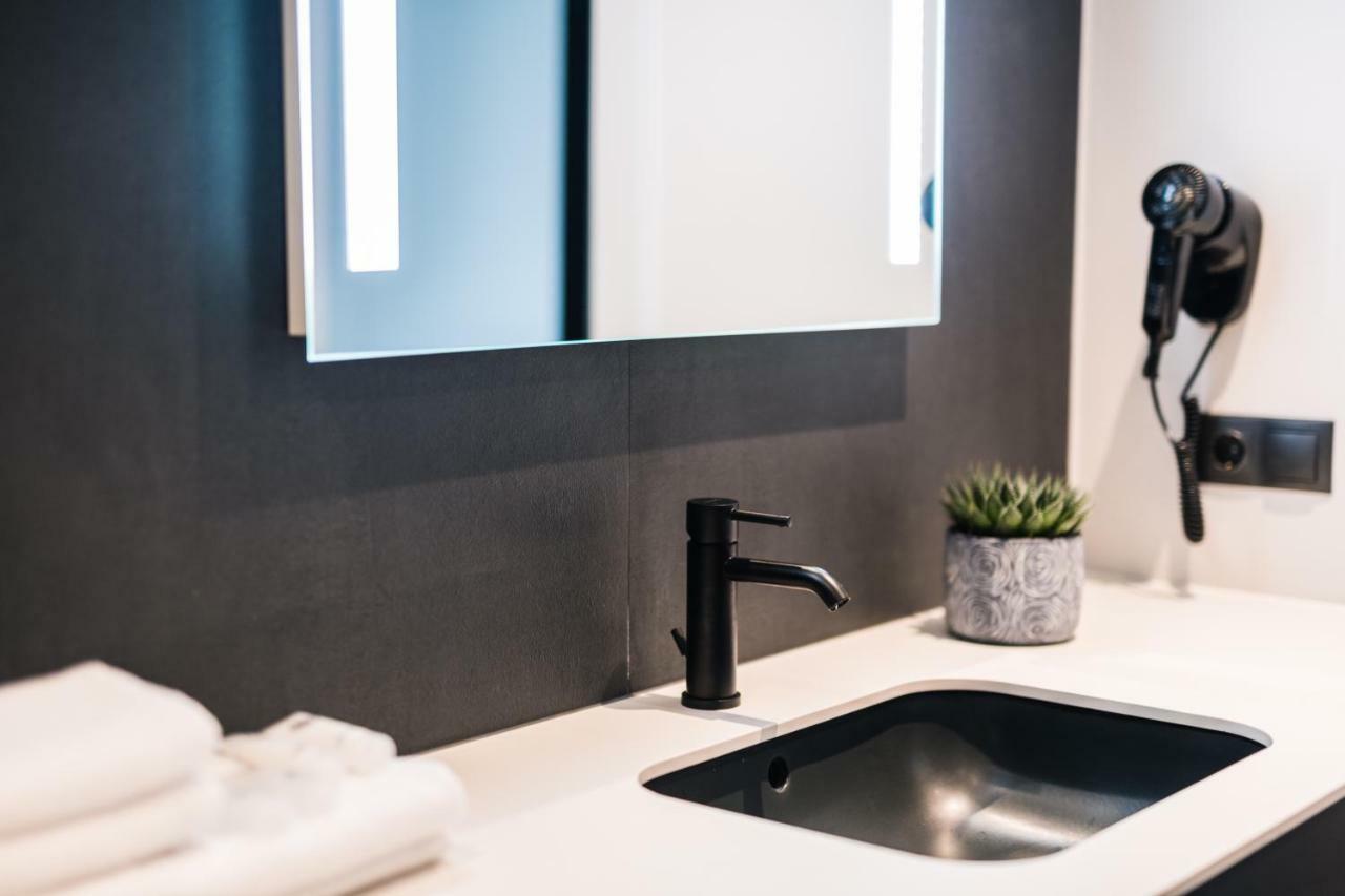 Maestro Design Hotel Liepaja Bagian luar foto